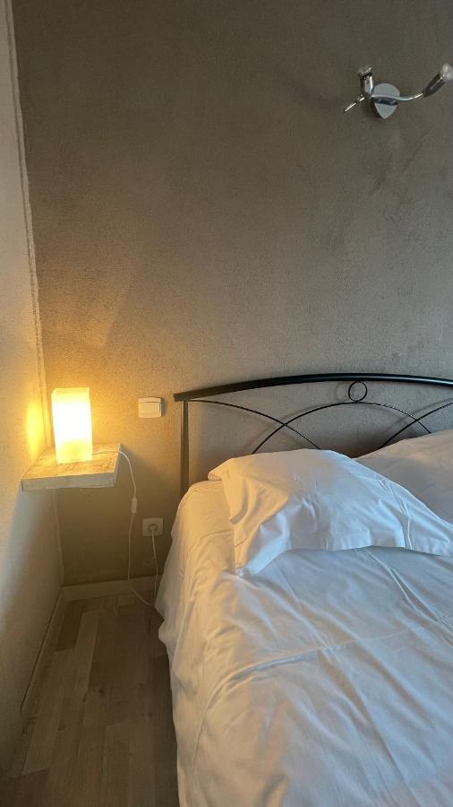 L'Excess Hotel Виерзон Екстериор снимка